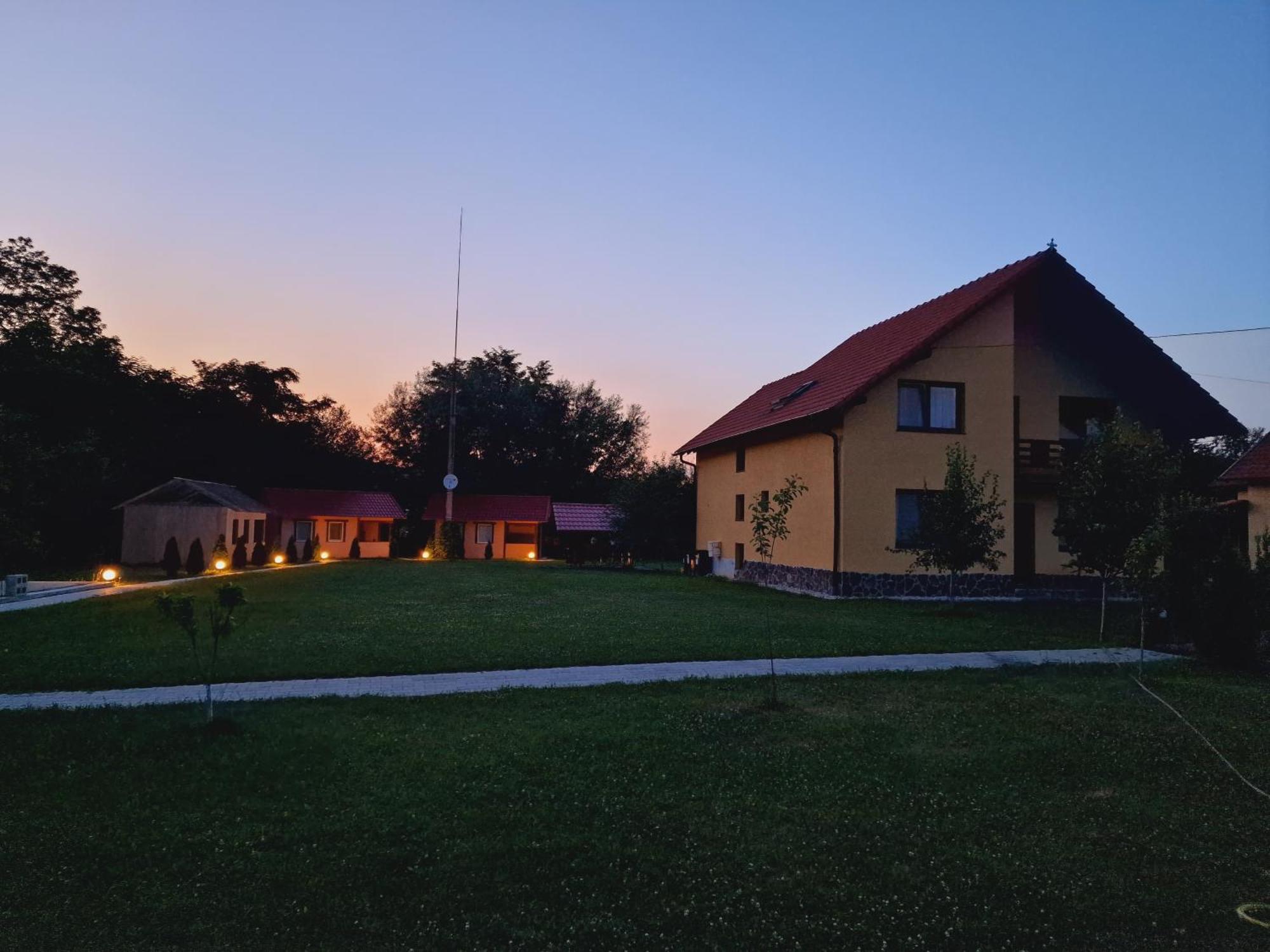 Casa Maya Săsciori Esterno foto